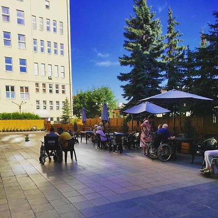 Dom Opieki Nestor Hotel Varşovia Exterior foto