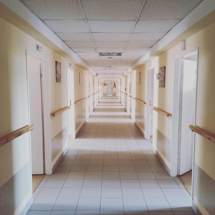 Dom Opieki Nestor Hotel Varşovia Exterior foto