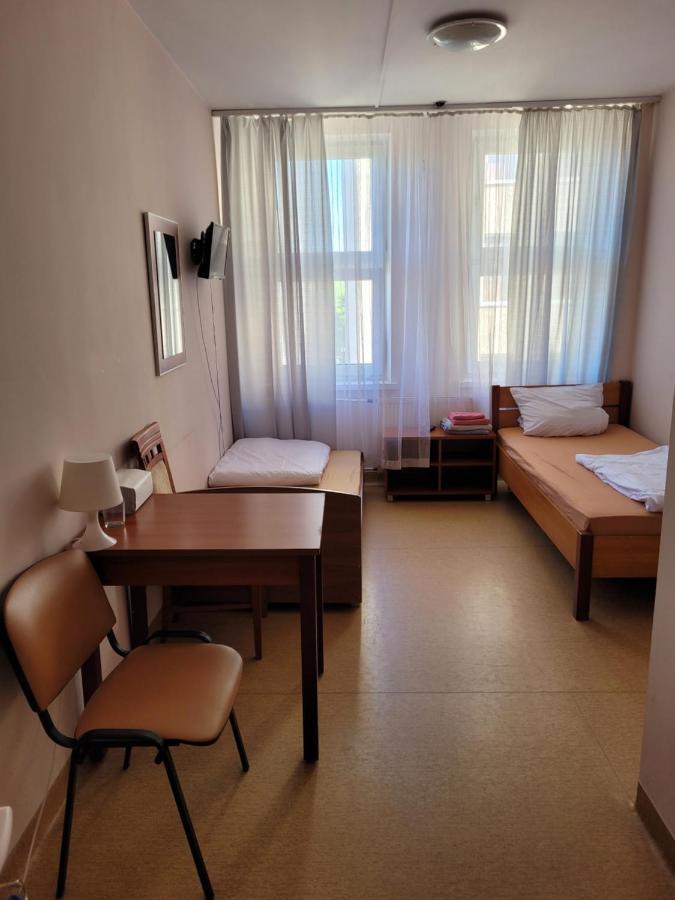 Dom Opieki Nestor Hotel Varşovia Exterior foto